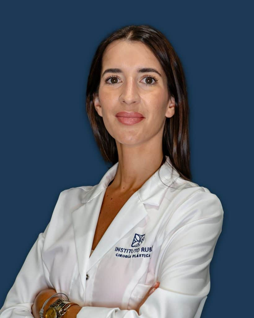 Dra. María Sanz, doctora en medicina estética del Instituto Rubí